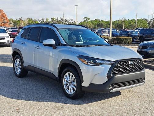 2023 Toyota Corolla Cross LE