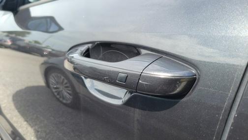 Graphite Gray 2023 Kia Niro EX
