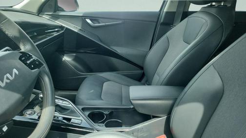 Graphite Gray 2023 Kia Niro EX