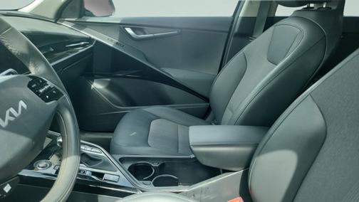 Graphite Gray 2023 Kia Niro EX