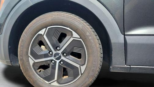 Graphite Gray 2023 Kia Niro EX