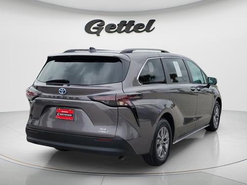 Predawn Gray Mica 2024 Toyota Sienna XLE