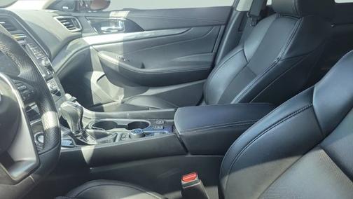 White 2020 Nissan Maxima 3.5 SL