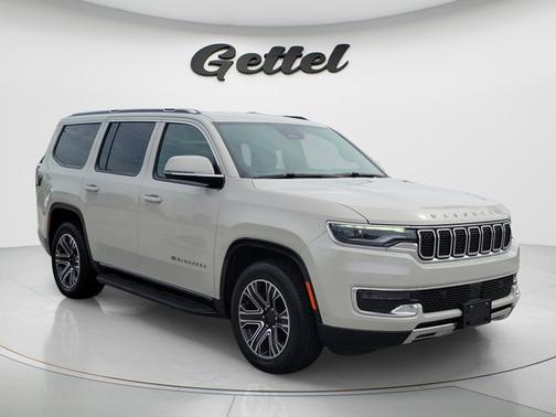 Luxury White Pearlcoat 2022 Jeep Wagoneer Series III
