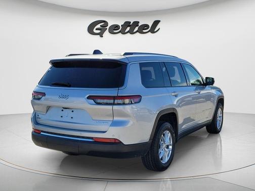 2022 Jeep Grand Cherokee L Laredo