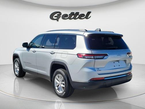 2022 Jeep Grand Cherokee L Laredo