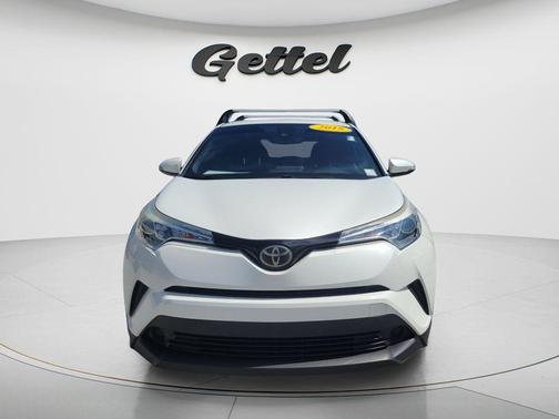 Blizzard Pearl 2018 Toyota C-HR XLE