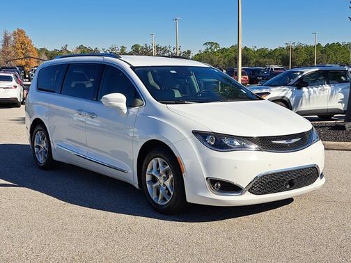 2019 Chrysler Pacifica Touring-L Plus