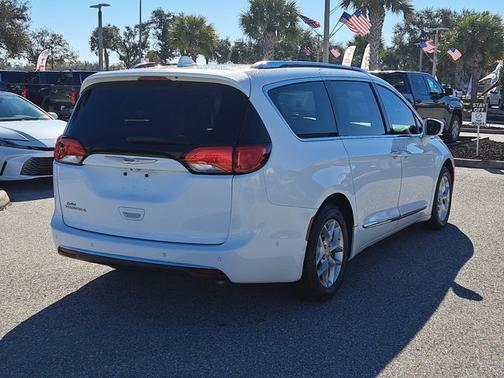 2019 Chrysler Pacifica Touring-L Plus