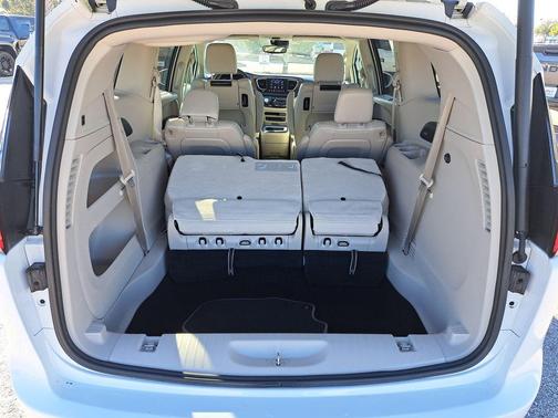 2019 Chrysler Pacifica Touring-L Plus