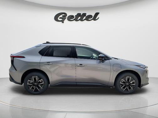 Metal 2026 Toyota bZ XLE PLUS