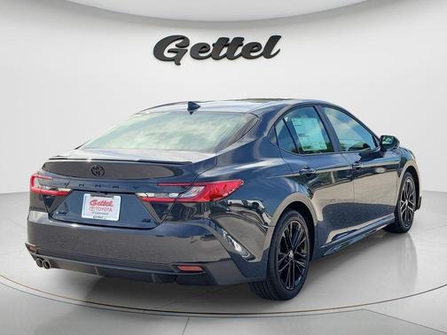 UNDERGROUND 2026 Toyota Camry SE