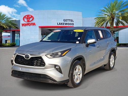 2023 Toyota Highlander LE