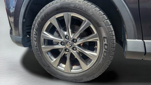 Magnetic Gray Metallic 2018 Toyota RAV4 Limited
