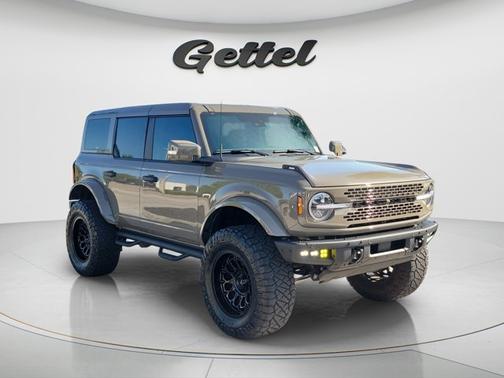 Eruption Green Metallic 2025 Ford Bronco Badlands