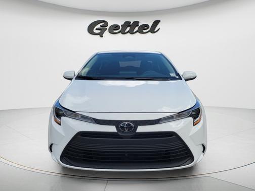 Ice 2025 Toyota Corolla LE
