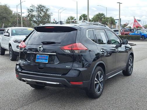 2020 Nissan Rogue SV