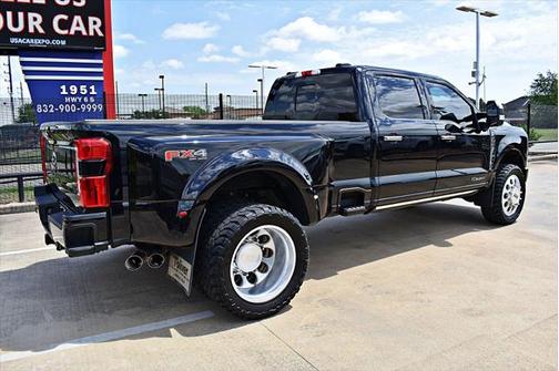 2023 Ford F-350 Lariat