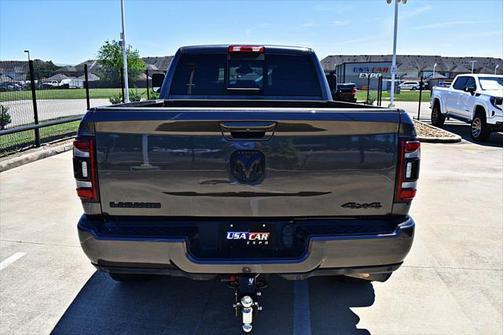 2020 RAM 2500 Laramie Crew Cab 4X4 6'4' Box