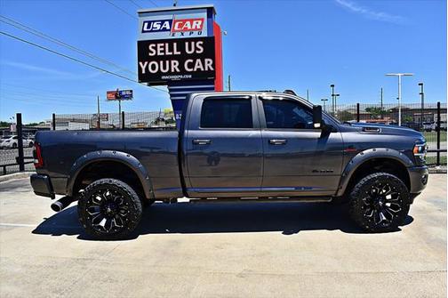 2020 RAM 2500 Laramie Crew Cab 4X4 6'4' Box