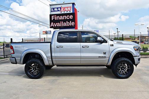SILVER 2022 RAM 1500 Big Horn/Lone Star