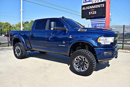 2022 RAM 2500 Big Horn Crew Cab 4x4 6'4' Box