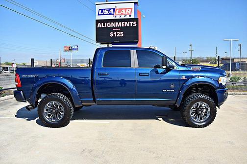 2022 RAM 2500 Big Horn Crew Cab 4x4 6'4' Box