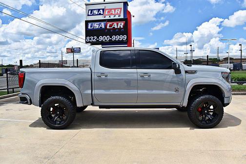GRAY 2024 GMC Sierra 1500 AT4