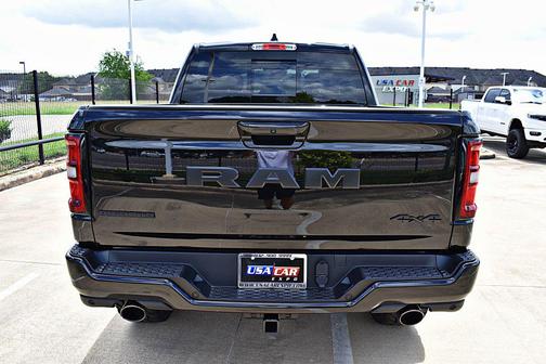 BLACK 2026 RAM 1500 Big Horn/Lone Star