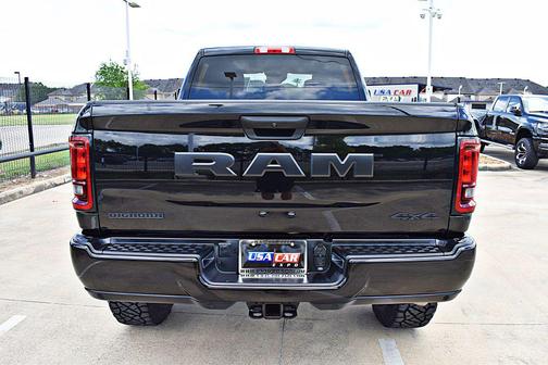 BLACK 2025 RAM 2500 Big Horn Crew Cab 4x4 6'4' Box