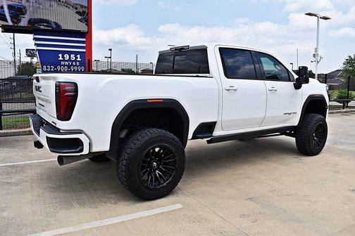 2024 GMC Sierra 2500 AT4