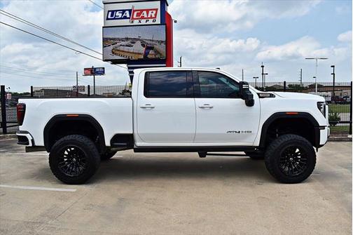 2024 GMC Sierra 2500 AT4