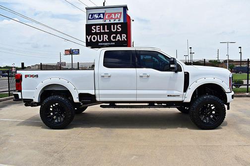 WHITE 2023 Ford F-250 XLT