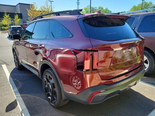 2025 Kia Sorento X-Line EX