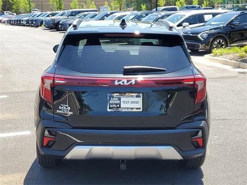 2025 Kia Seltos EX