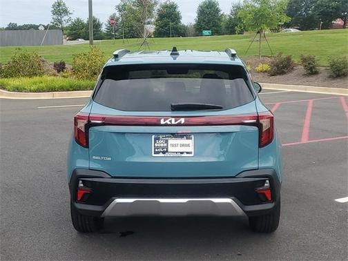 2025 Kia Seltos EX