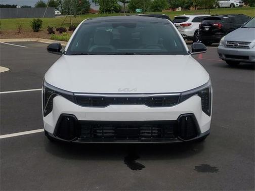 2025 Kia K4 GT-Line Turbo