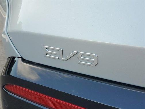 2026 Kia EV9 Land