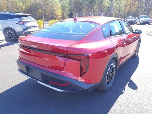 2025 Kia K4 EX