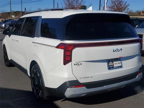 2026 Kia Carnival EX