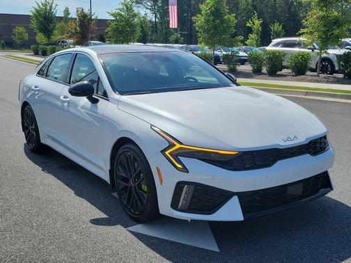 Snow White Pearl 2026 Kia K5 GT