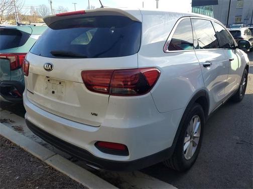 2019 Kia Sorento LX