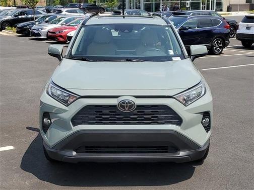 2020 Toyota RAV4 XLE Premium