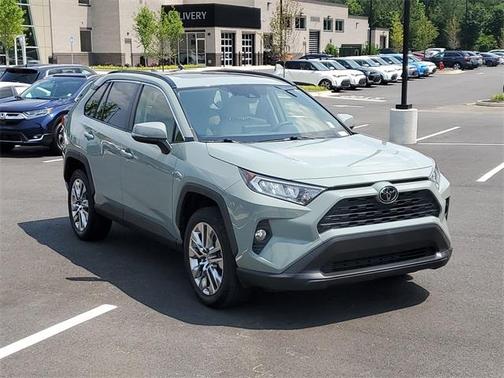 2020 Toyota RAV4 XLE Premium