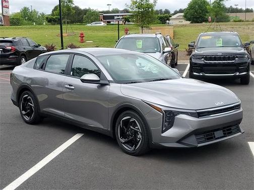 2025 Kia K4 EX