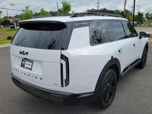 Glacial White Pearl 2027 Kia Telluride SX