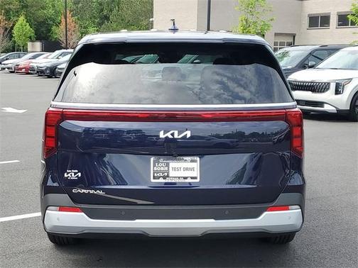 2025 Kia Carnival LXS