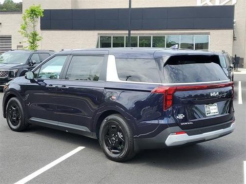2025 Kia Carnival LXS