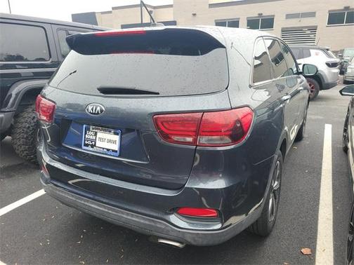 2020 Kia Sorento LX