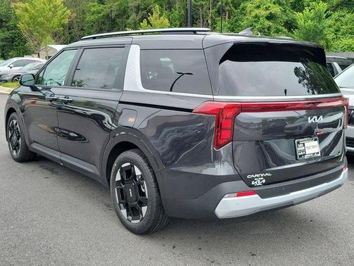 Metal 2026 Kia Carnival EX